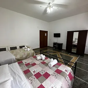 Gare 2 Bed and breakfast