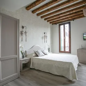 Ca' Dell'angelo 2*, Venecia Italia